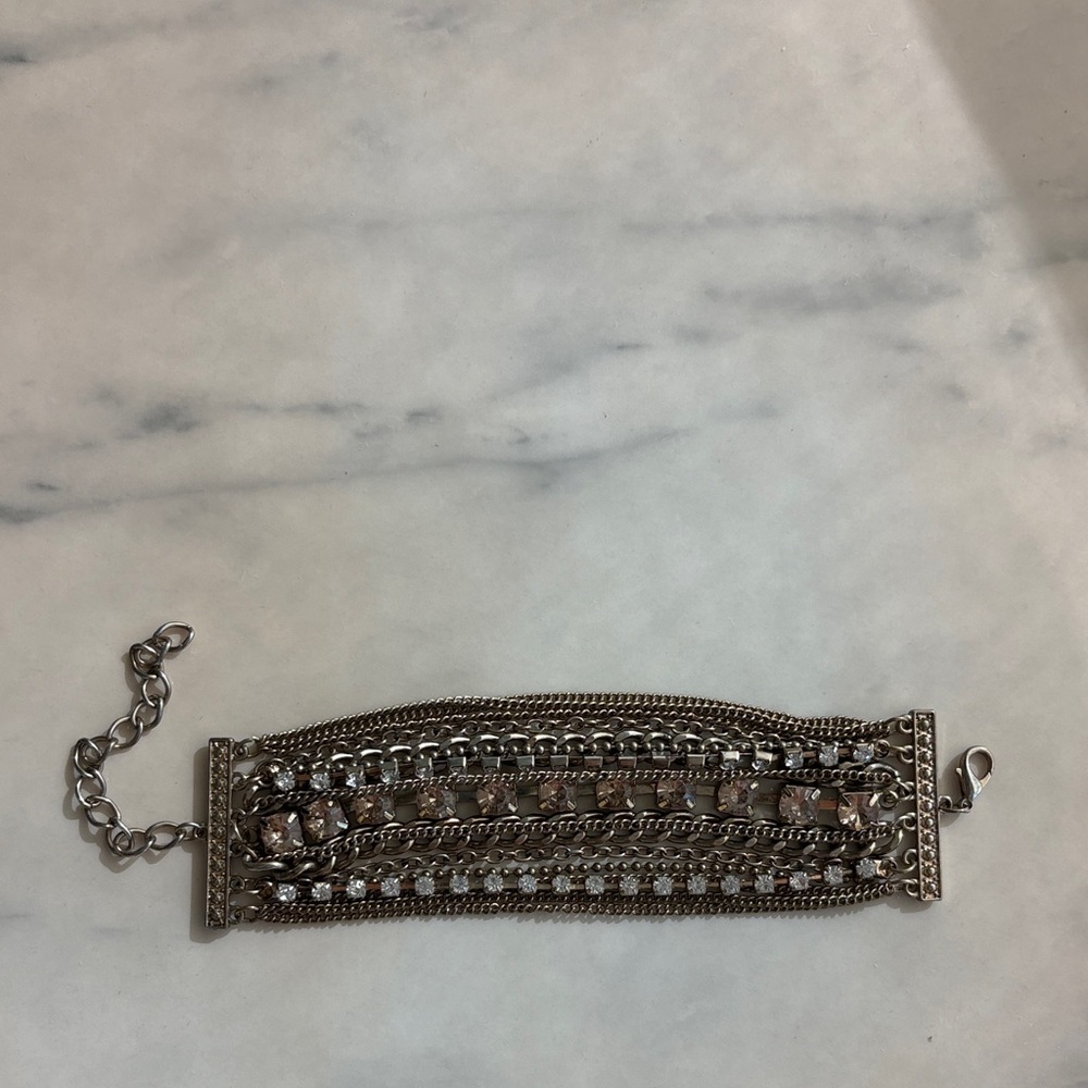 Gold Vintage-Inspired Bracelet with stones